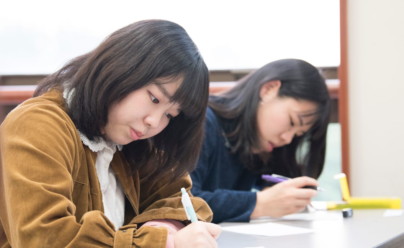日本語日本文学科｜先生の貴重な経験談を聞けることが魅力 | 学習院